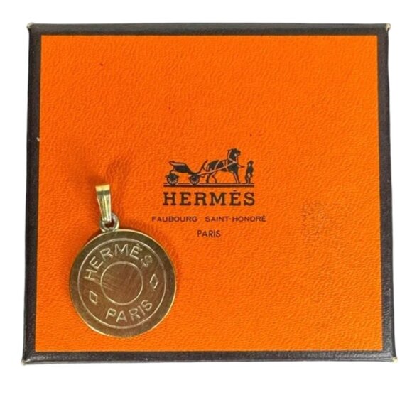 Hermes Serie Round Top Charm Pendant with Box with COA - Picture 1 of 5